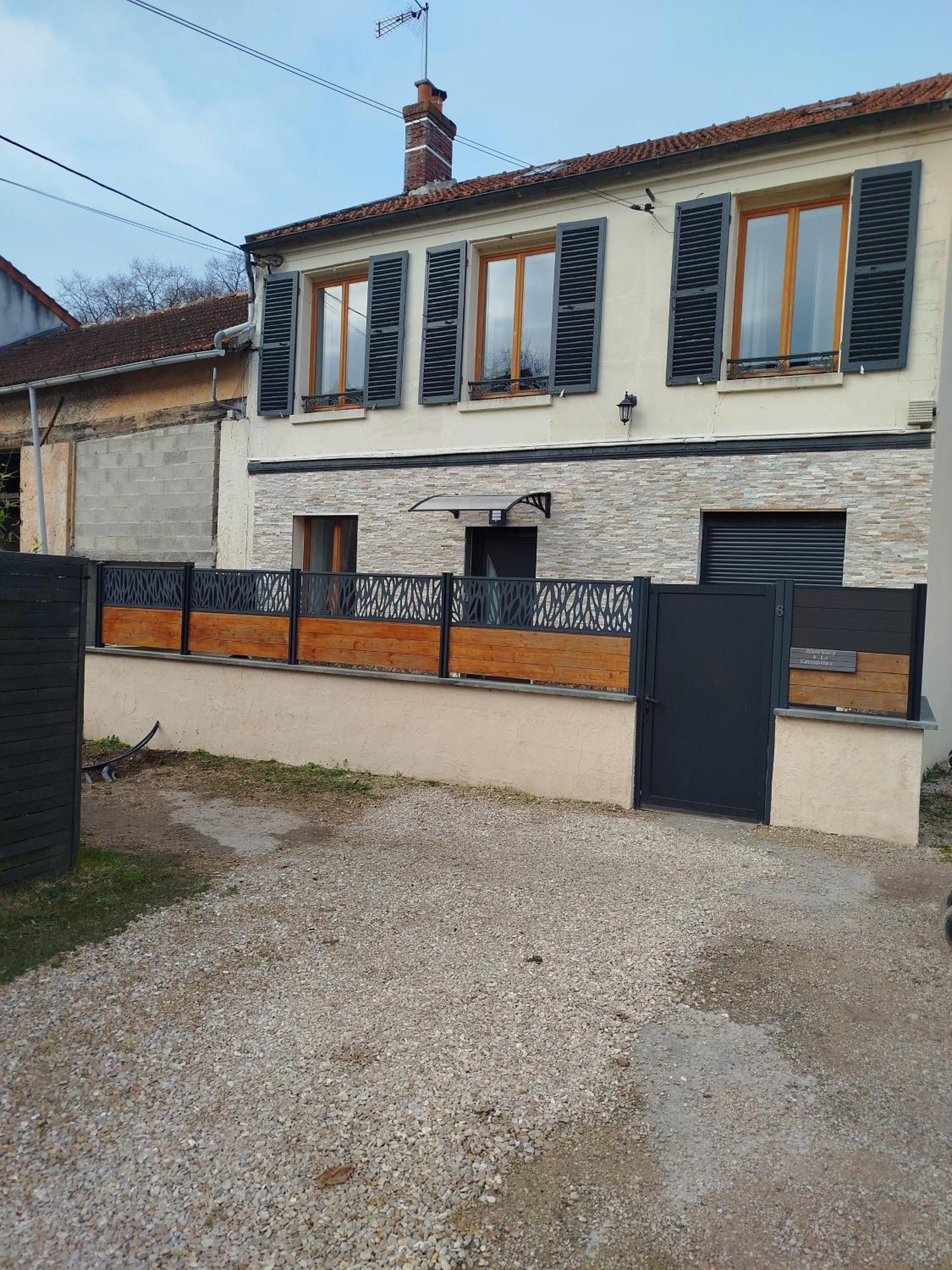 La Lavandiere Gouvernes Экстерьер фото